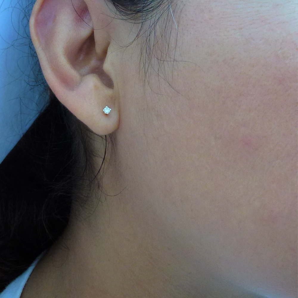 Tiny Genuine Diamond Earrings In Solid 14 K - Picture 6 of 7